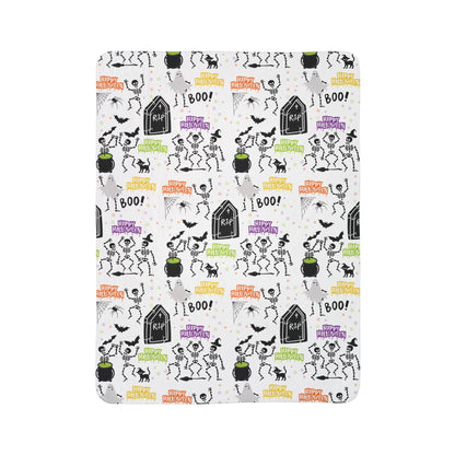 Halloween Fleece Sherpa Blanket - Cute Spooky Pattern w/ Skeletons